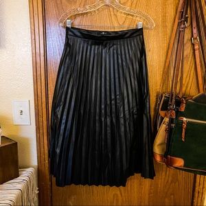 NWOT 7 For All Mankind Faux Leather Pleated Skirt